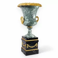 Классическая ваза из змеевика