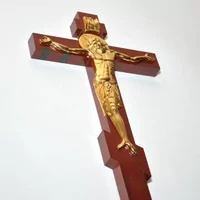 Настенный крест из камня