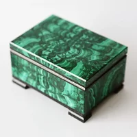 Маленькая малахитовая шкатулка, 9 × 6 см